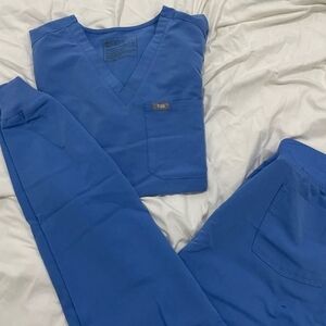 Figs Technical Collection Scrub Set